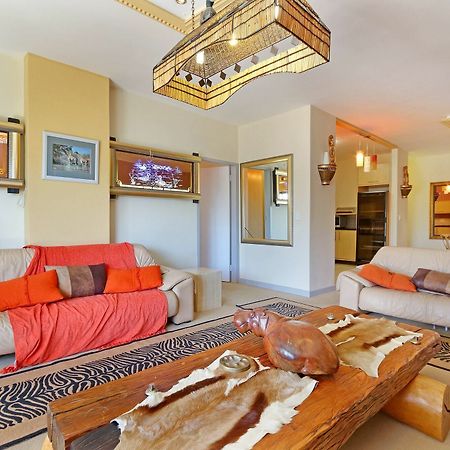 Century City Royal Apartments Fokváros Kültér fotó