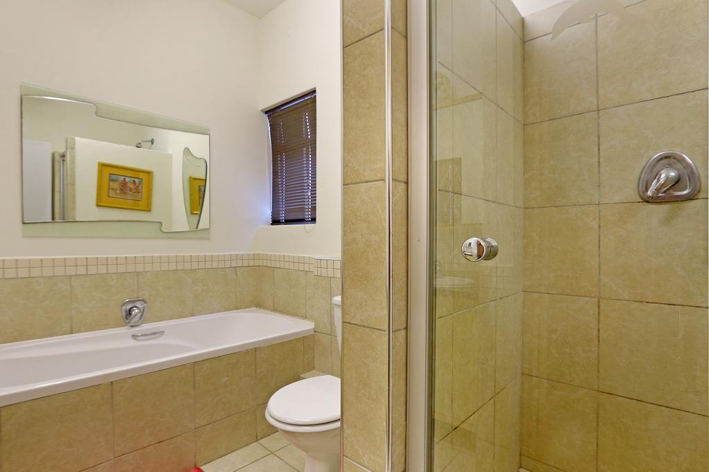 Century City Royal Apartments Fokváros Kültér fotó