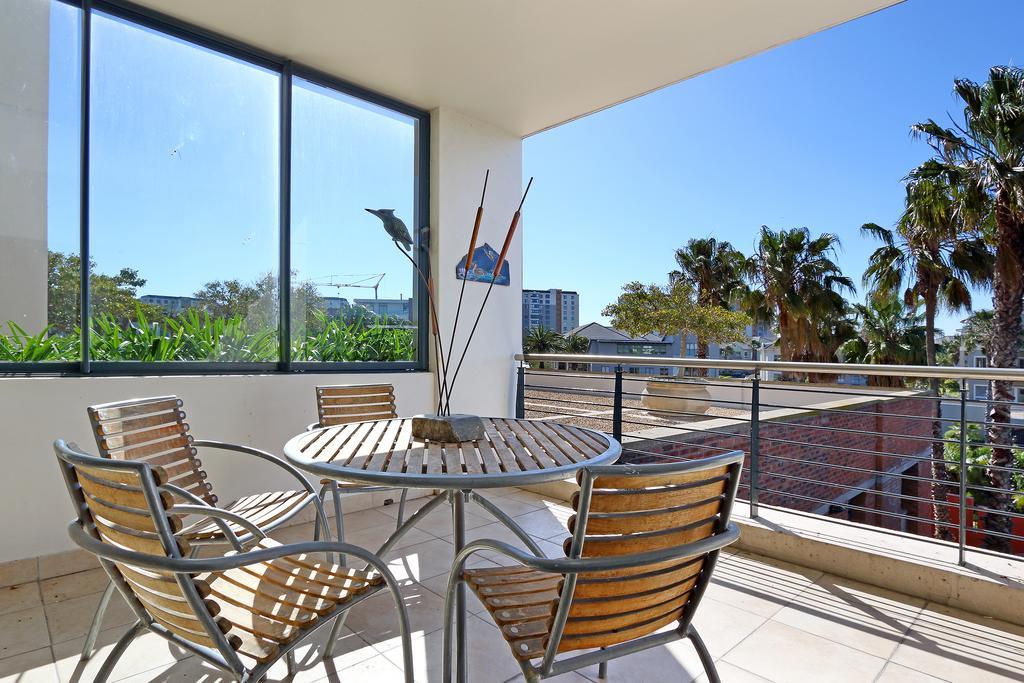 Century City Royal Apartments Fokváros Kültér fotó