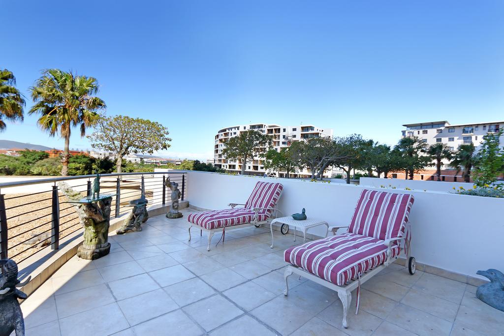 Century City Royal Apartments Fokváros Kültér fotó